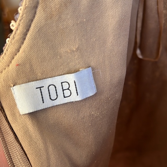 Tobi Sequined dress - gold NYE party holiday dress - Picture 7 of 8